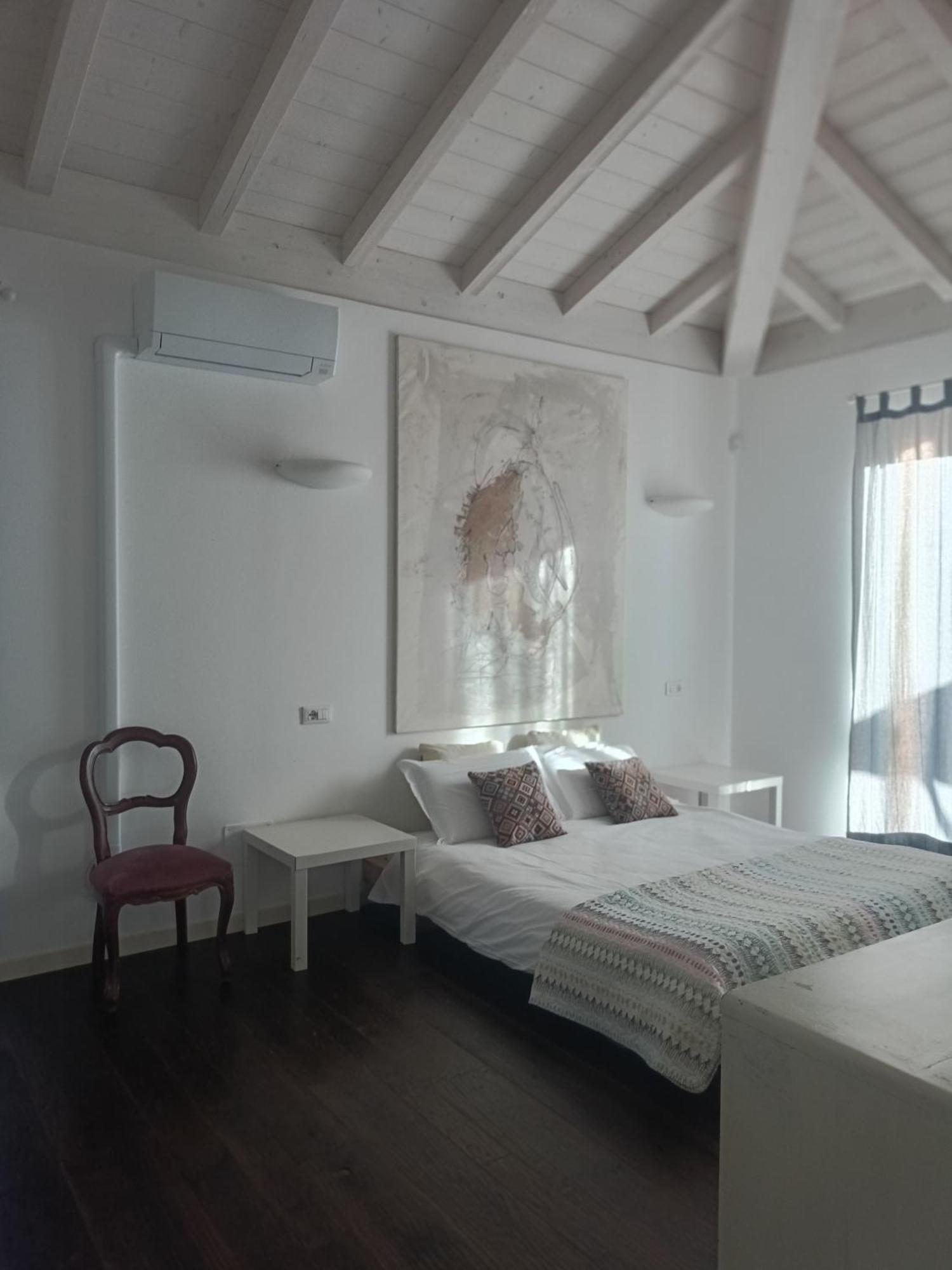 게라 라리오 Cascina Borgofrancone 아파트 호텔 외부 사진