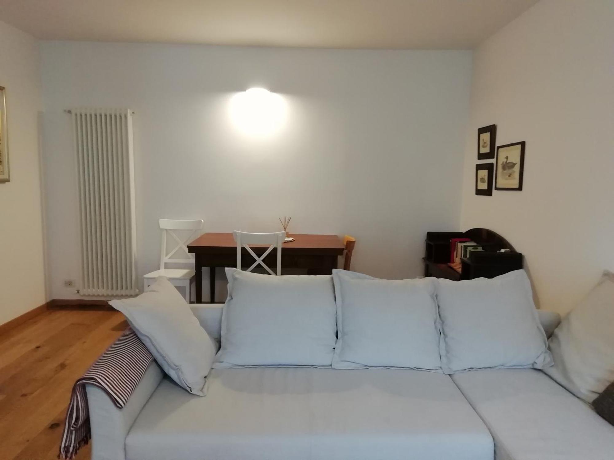 게라 라리오 Cascina Borgofrancone 아파트 호텔 외부 사진