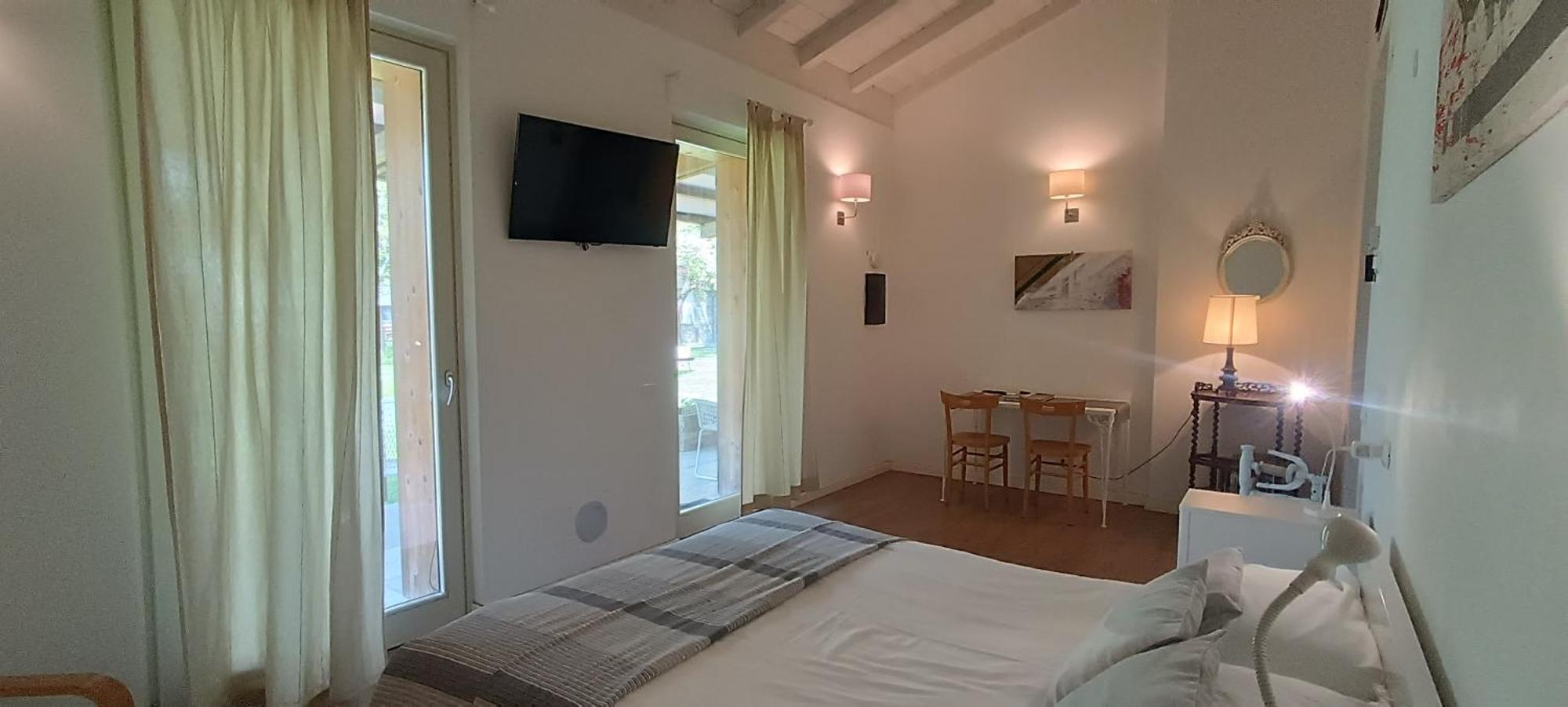 게라 라리오 Cascina Borgofrancone 아파트 호텔 외부 사진