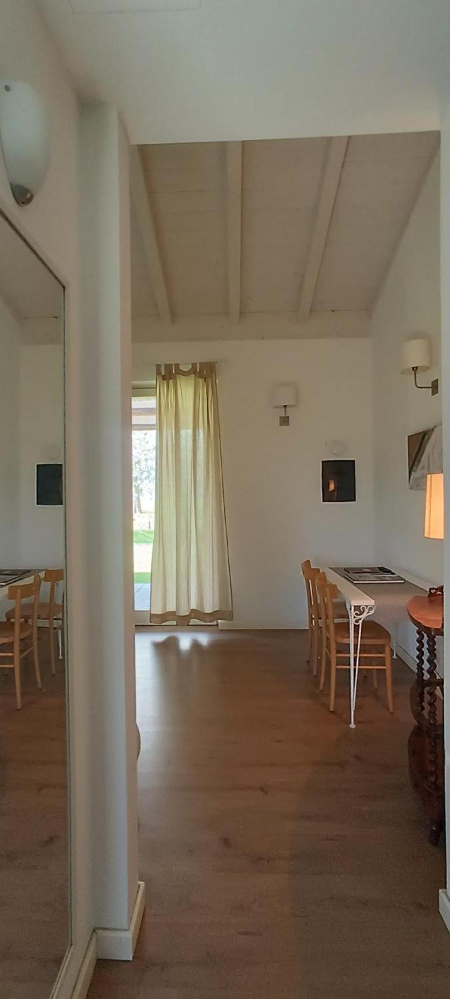 게라 라리오 Cascina Borgofrancone 아파트 호텔 외부 사진