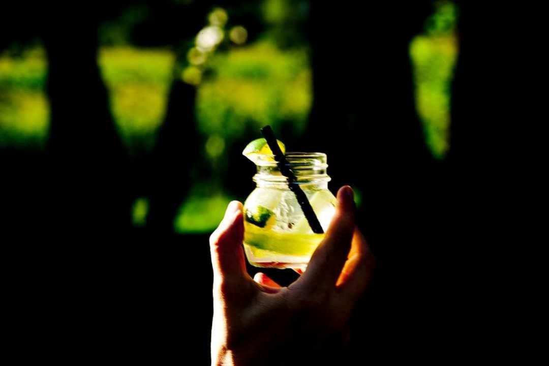 게라 라리오 Cascina Borgofrancone 아파트 호텔 외부 사진